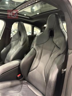 بي ام دبليو الفئة 2